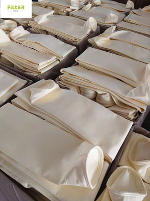 PP 아라미드 PPS PTFE 섬유 유리 흡진장치 여과포 폭 2.2m 450 - 800gsm