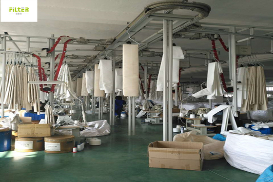 폭 2.15m 500gsm 폴리에스테르 공기 필터 매체 물질 정상 온도
