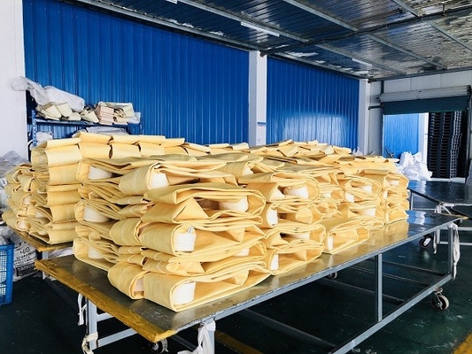 시멘트 식물 높이 알칼리성 저항하는을 위한 550gsm Arcylic 여과 백